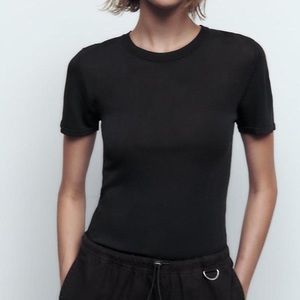 ZARA WOMENS BASIC EXTRAFINE KNIT TOP SIZE M